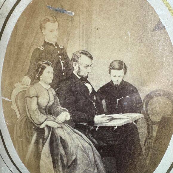 Lincoln Family Photograph [Art 030] - Picture 3 of 6